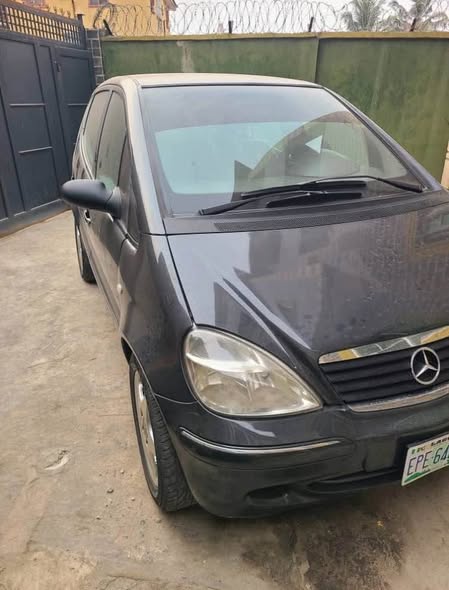 A picture of Mercedes Benz A190