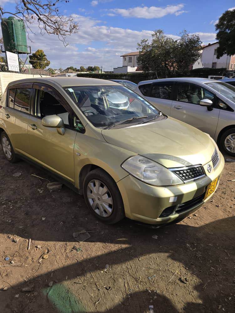 used nissan tiida