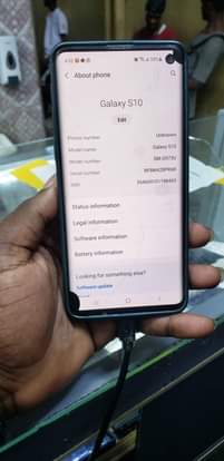 A picture of SAMSUNG S 10