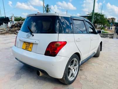 A picture of Toyota IST