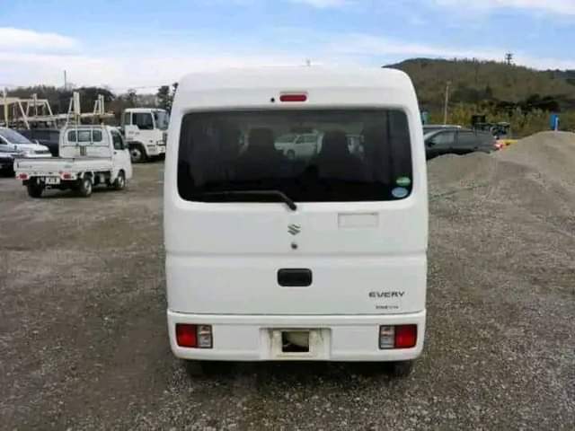 A picture of Vehicle Type Suzuki mini bus TRANSMISSION manual Location Lagos State