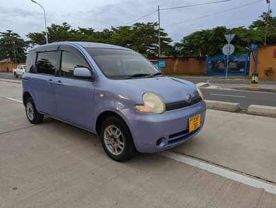 toyota sienta