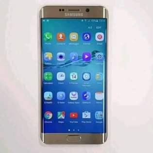 A picture of Samsung galaxy s6 edge mpya sanaaaaaa