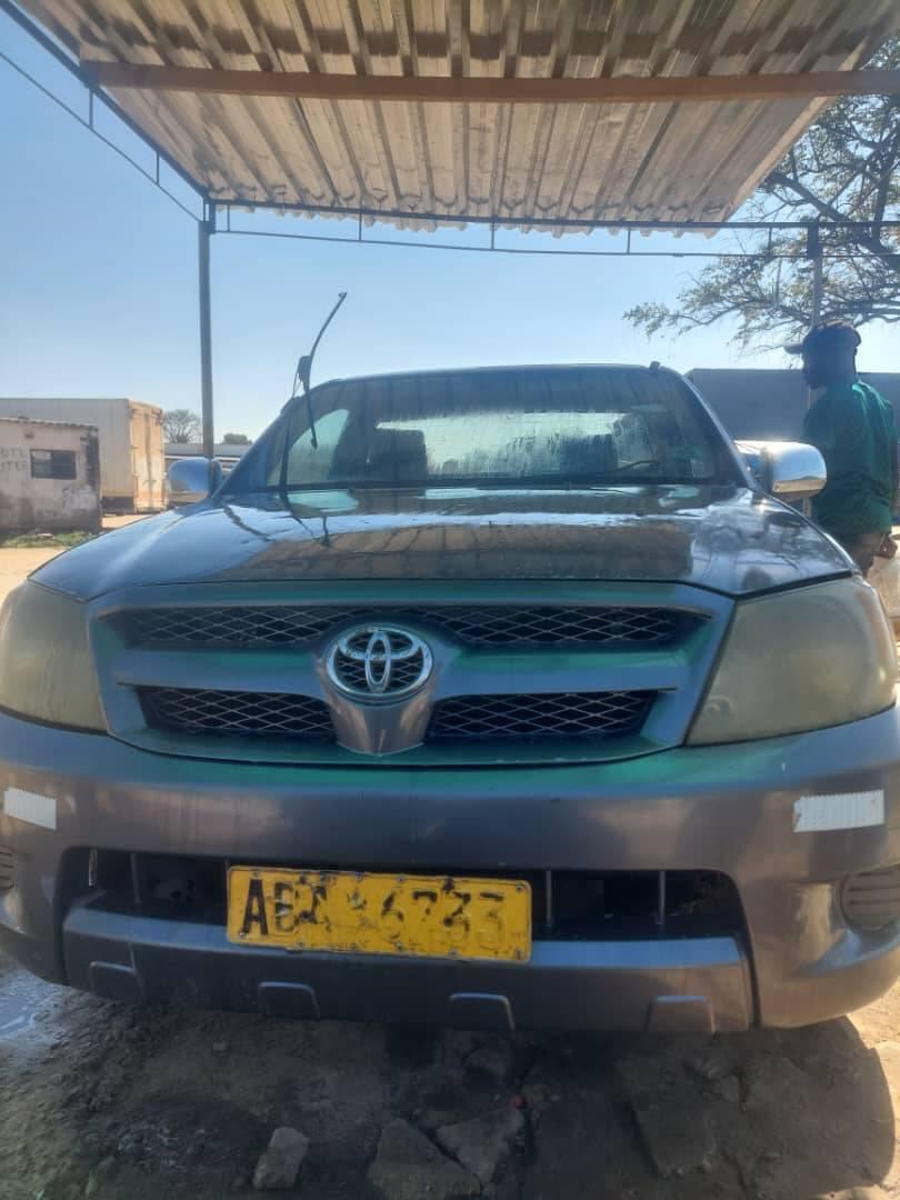 used toyota hilux