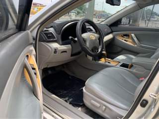 A picture of 08029225665 2008 Toyota Camry with V6 engine