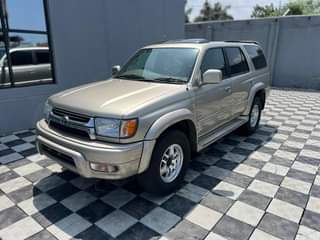 A picture of 2001 Toyota Surf