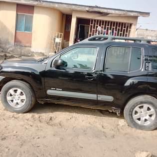 A picture of Nissan exterra 2005