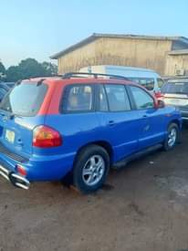 A picture of Hyundai Satafie manual Gear engine working Perfect