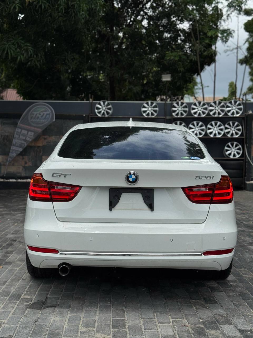 A picture of 2015 BMW 3_SERIES GT SPORTS MPYAA