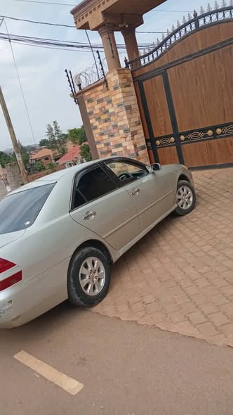 A picture of Available Uhs 9m 0702549830