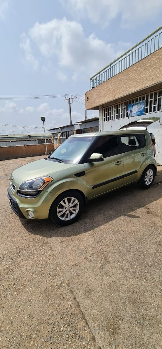 A picture of Destress Kia Soul 2012 unregistered toks standard buy and drive