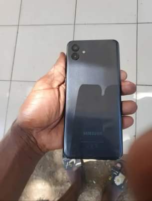 A picture of Samsung 04