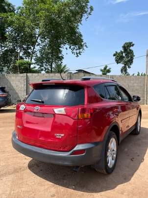 A picture of Accident free 2014 Toyota RAV4
