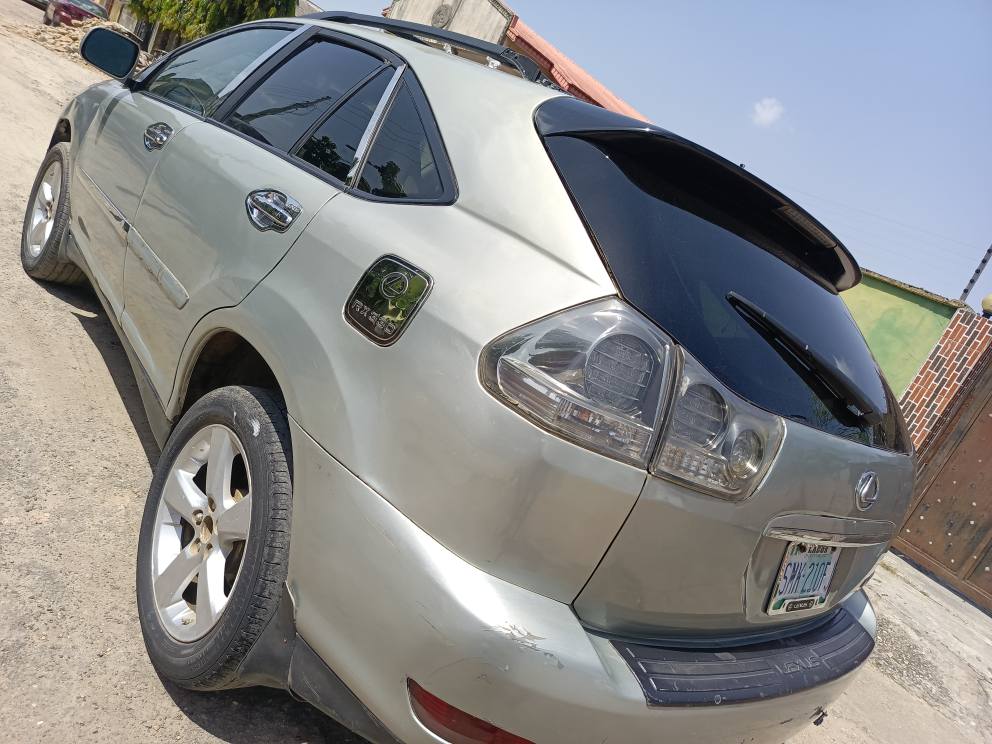 A picture of Lexus rx 350 2009 08069815139