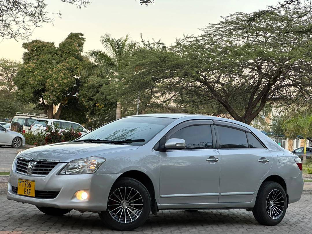 A picture of Toyota Premio New