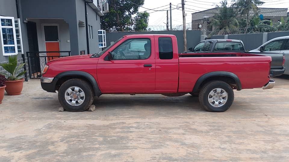 A picture of 1999 Nissan Frontier pick up registered