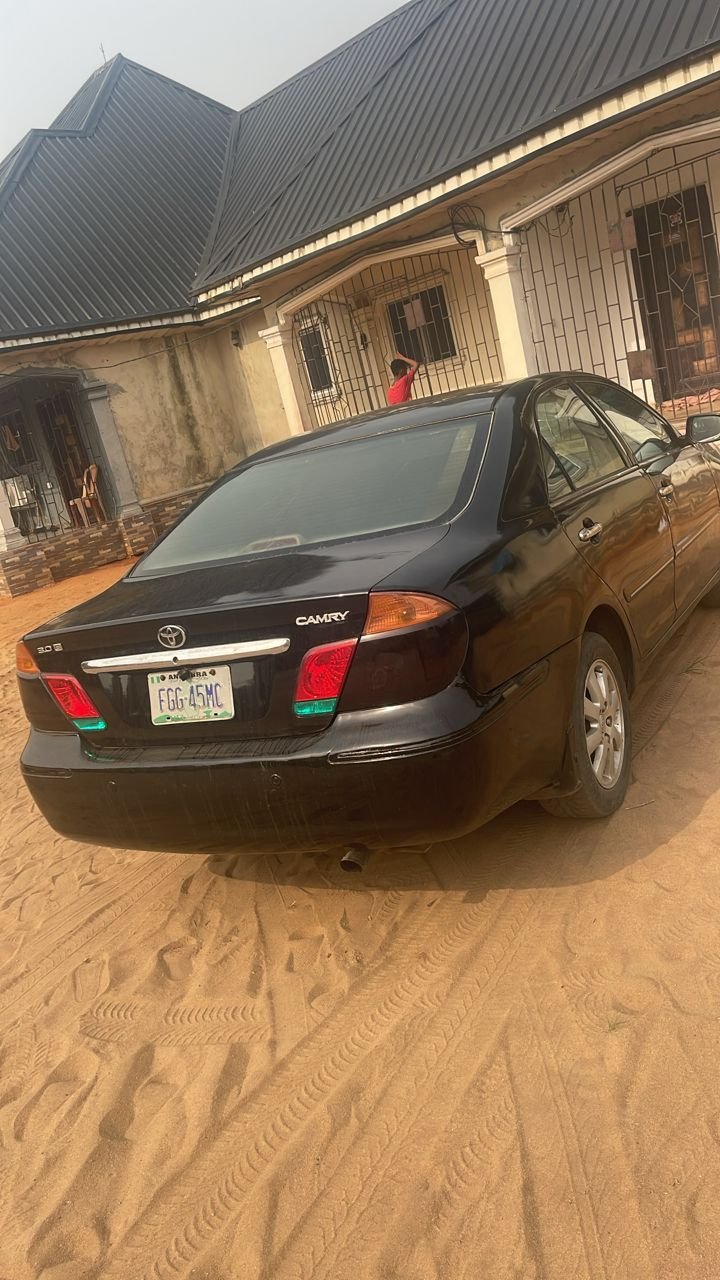 A picture of 2004 Toyota camry v6 negotiable