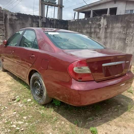A picture of Toyota Camry 2003
