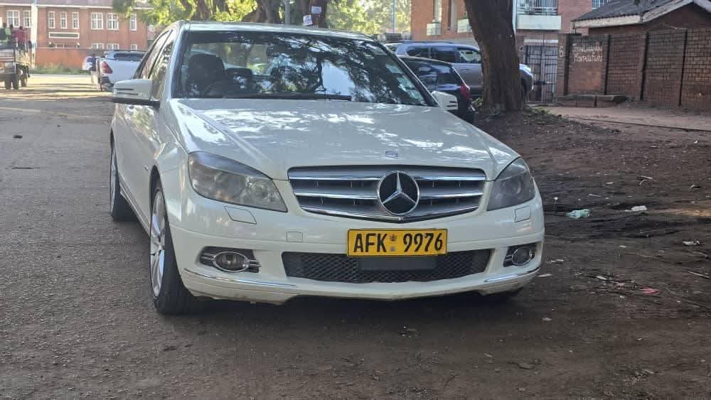 classifieds/cars mercedes