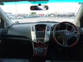 A picture of 2010 Toyota Harrier