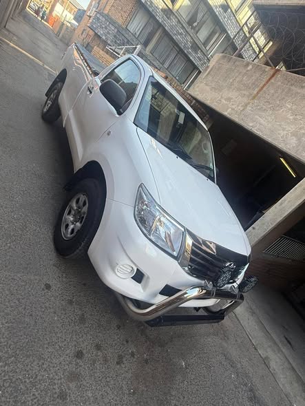 used toyota hilux