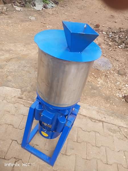 A picture of G Nuts MACHINE WHATSAPP 0776961667