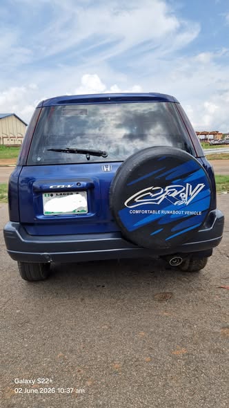 A picture of HONDA CRV 2000 MODEL