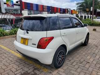 A picture of Toyota ist