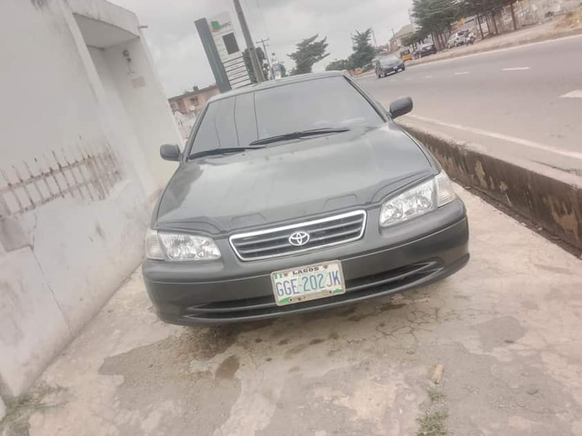 A picture of 2001 Toyota Camry drop light 