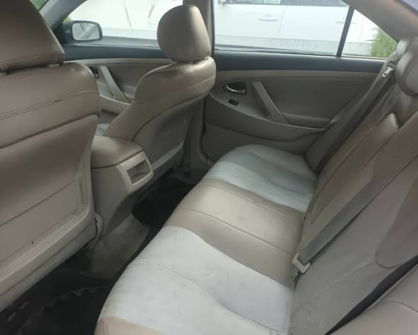 A picture of Camry 08