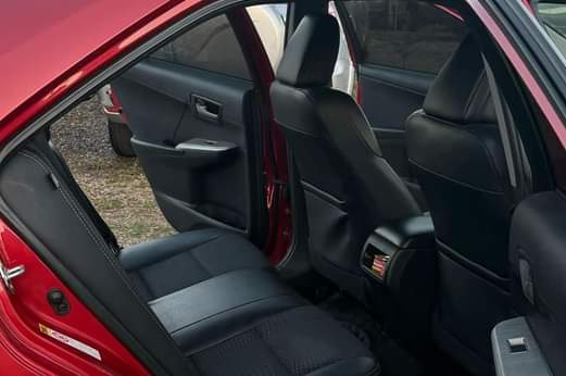 A picture of Toyota camry 2013 SE