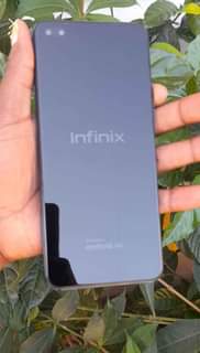 A picture of INFINIX NOT 8i GB 64 HAINA HATA MCHUBUKO AU CREK