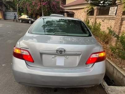 A picture of 2009 Toyota Camry XLE Toks standard