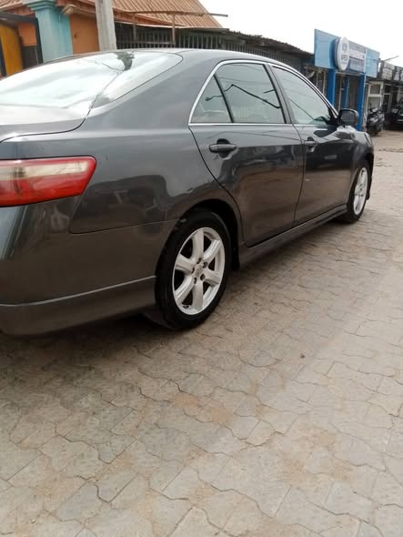 A picture of Toyota Camry 2009 SE