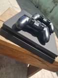 A picture of Ps4 slim
