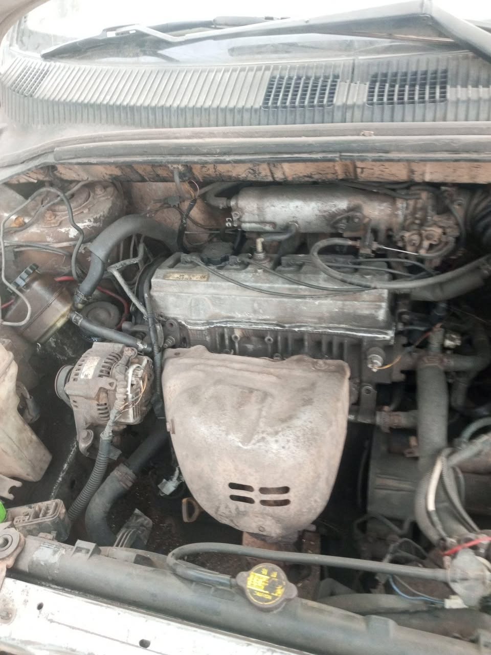 A picture of Used Toyota picnic with manual gear