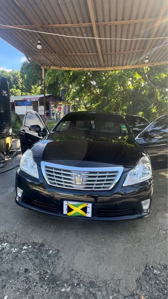 saloon cars