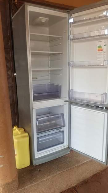 A picture of Fridge