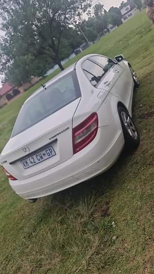 A picture of Mercedes Benz C200