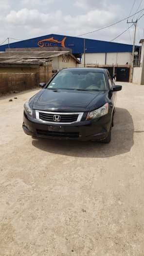 A picture of 2010 model Honda Accord Tokumbo standard Pure first body V4