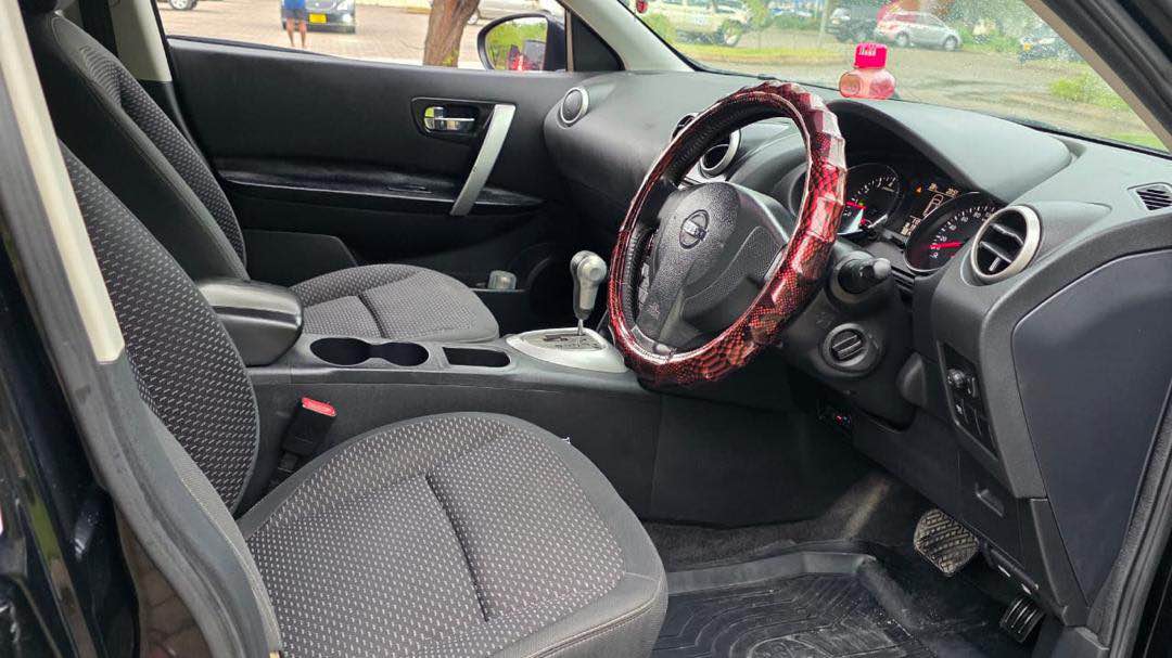 A picture of NISSAN DUALIS
