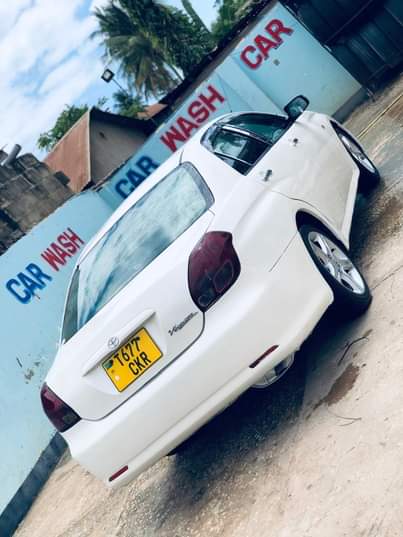 A picture of TOYOTA VERROSA