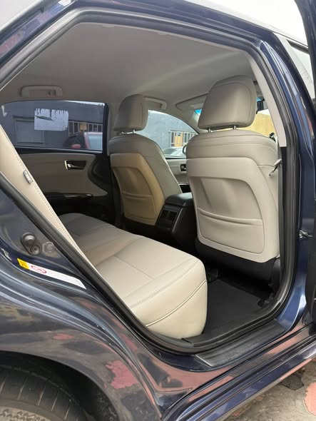 A picture of Foreign used 2014 Toyota Avalon xle