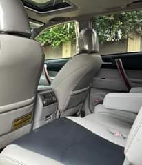 A picture of 2009 Toyota Highlander Direct Tokz Fullest Option Factory Fitted Standard