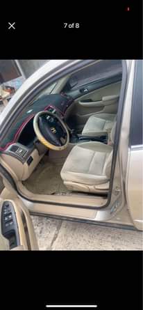 A picture of Honda Accord 2005