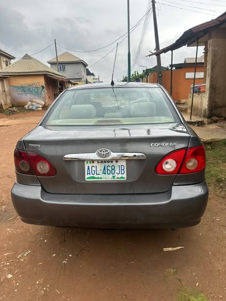 A picture of 2006 Toyota corrolla