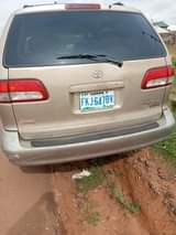 A picture of Toyota sienna