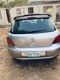 A picture of 307 PEUGEOT MANUAL 2004