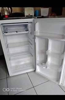 classifieds/fridges