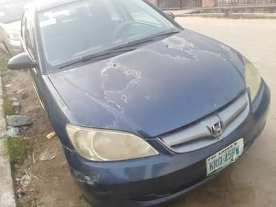 A picture of Honda civic 2005 08083629621